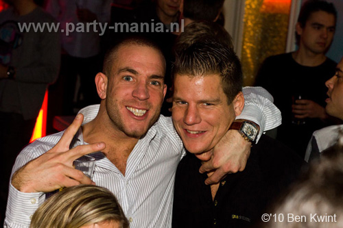 110108_028_it's_all_about_friends_partymania