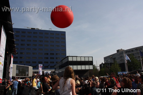 110505_093_5_mei_festival_spuiplein_partymania_denhaag