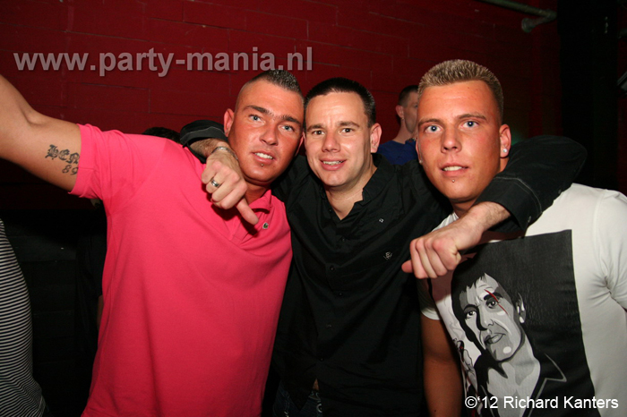120429_025_house_meets_hardstyle_club_seven_partymania_denhaag