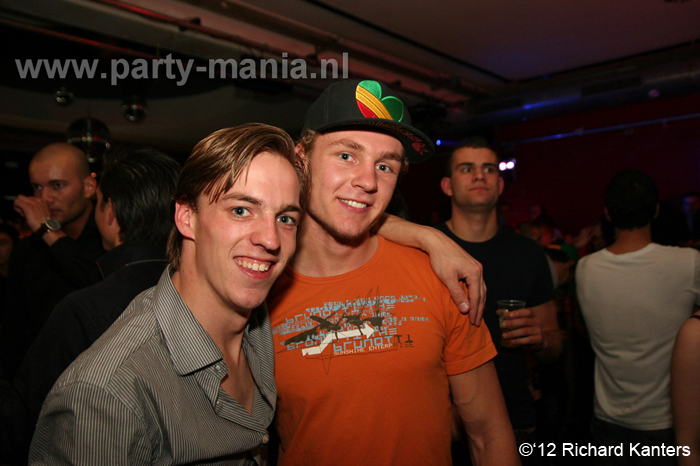120429_043_house_meets_hardstyle_club_seven_partymania_denhaag