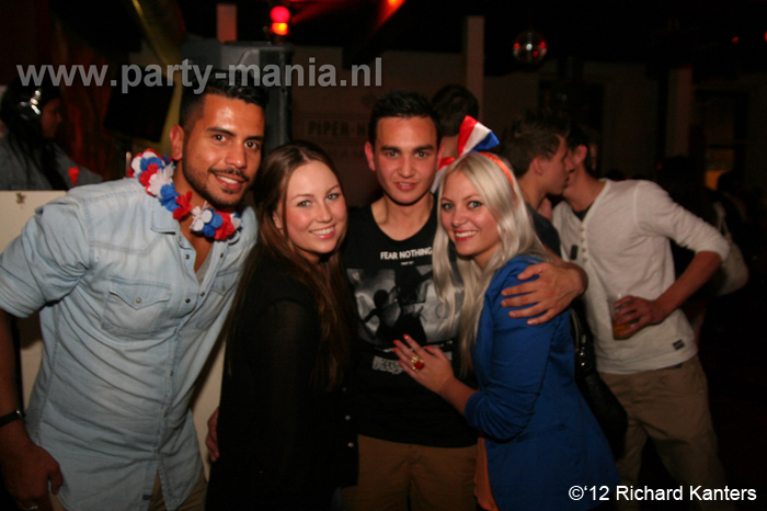 120429_053_house_meets_hardstyle_club_seven_partymania_denhaag
