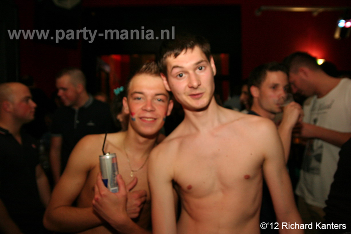 120429_074_house_meets_hardstyle_club_seven_partymania_denhaag