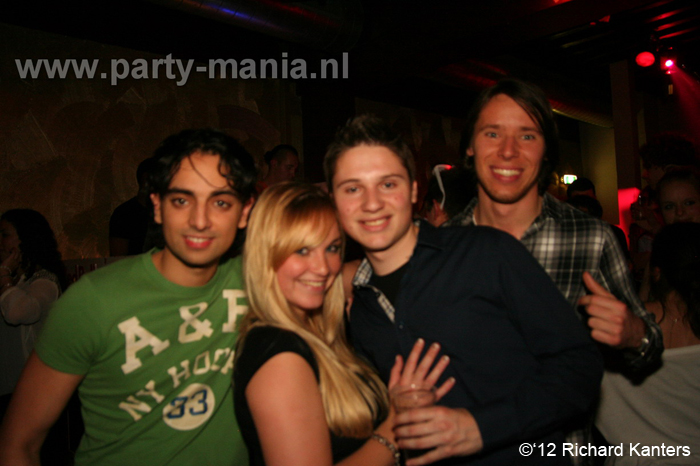 120429_083_house_meets_hardstyle_club_seven_partymania_denhaag