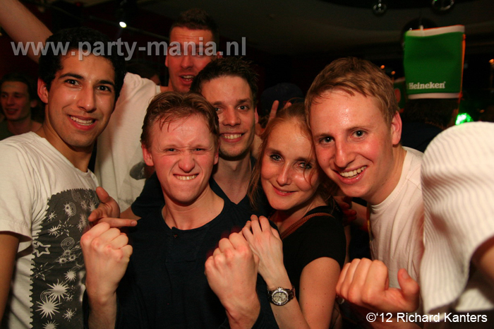 120429_084_house_meets_hardstyle_club_seven_partymania_denhaag