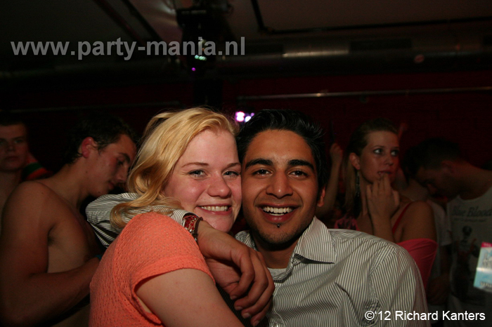 120429_091_house_meets_hardstyle_club_seven_partymania_denhaag