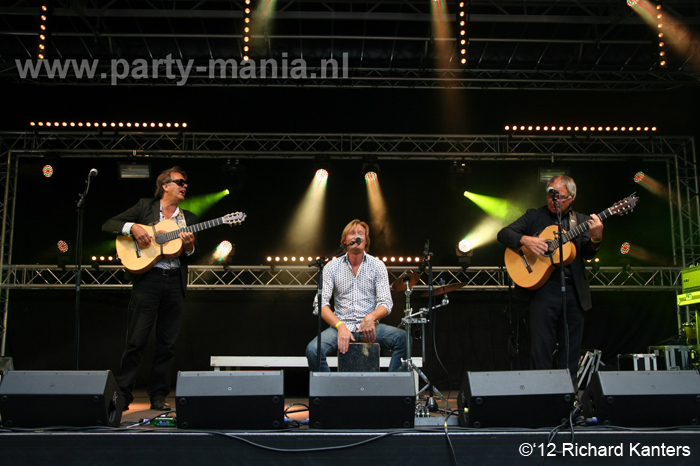 120905_049_oh_oh_intro_lange_voorhout_denhaag_partymania