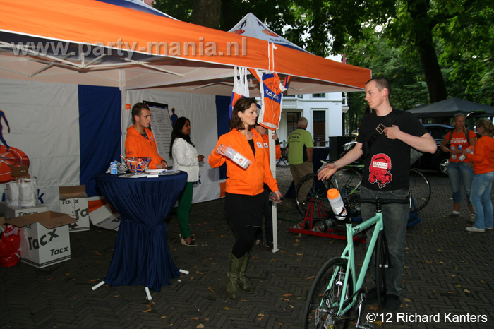120905_086_oh_oh_intro_lange_voorhout_denhaag_partymania