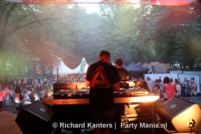 130905_053_oh_oh_intro_langevoorhout_denhaag_partymania