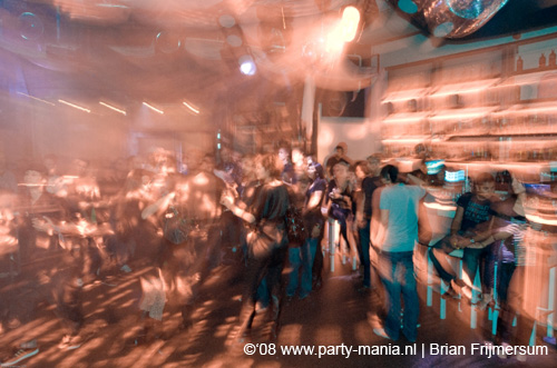 081031_006-swingbeatz_partymania