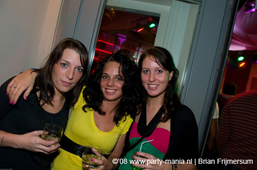 081031_016-swingbeatz_partymania