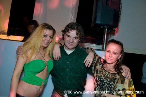 081031_032-swingbeatz_partymania