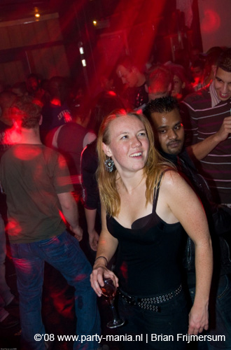 081031_036-swingbeatz_partymania