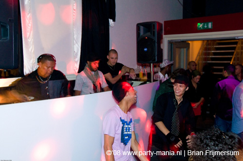 081031_038-swingbeatz_partymania