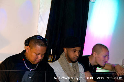 081031_039-swingbeatz_partymania