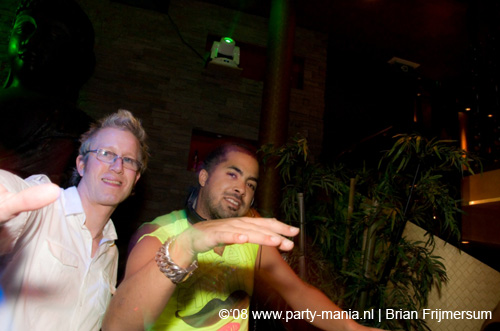 081101_028_spize_me_partymania