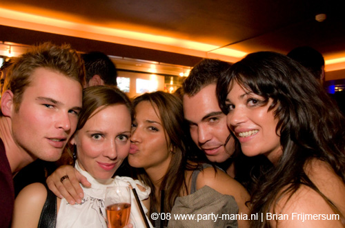 081101_046_spize_me_partymania