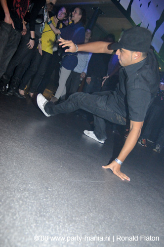 081102_048_sneakerz_partymania