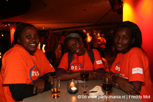 081108_004_dis2008_partymania