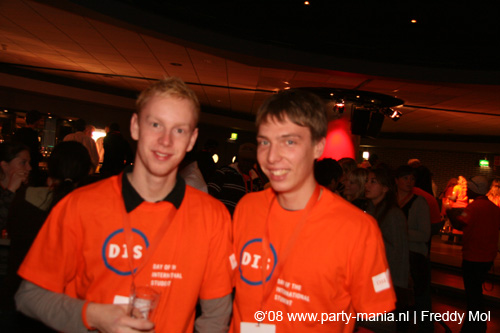 081108_019_dis2008_partymania