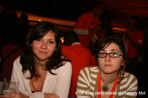 081108_050_dis2008_partymania