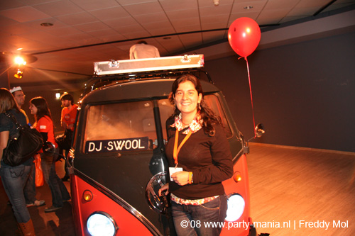 081108_075_dis2008_partymania