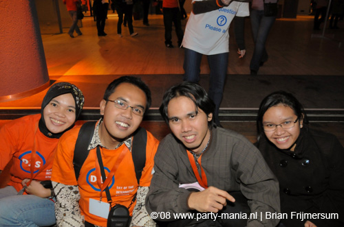 081108_014_dis2008_partymania