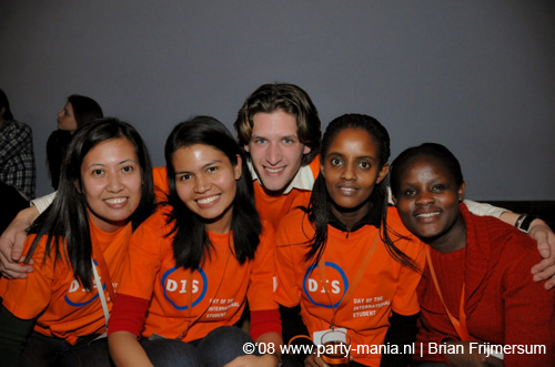 081108_051_dis2008_partymania