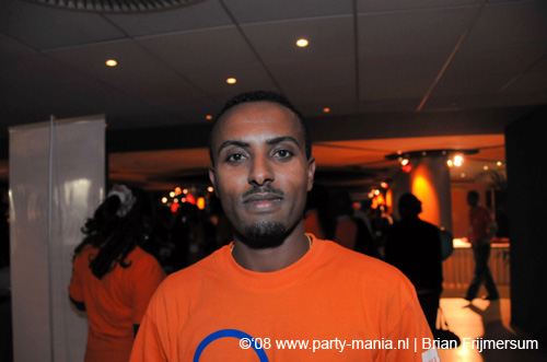 081108_090_dis2008_partymania