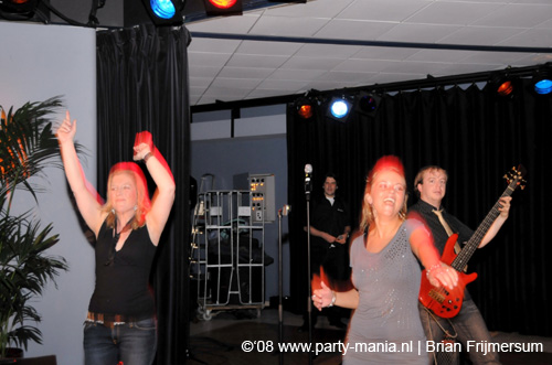 081108_097_dis2008_partymania