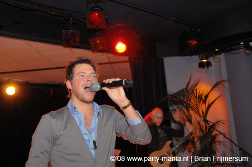 081108_101_dis2008_partymania