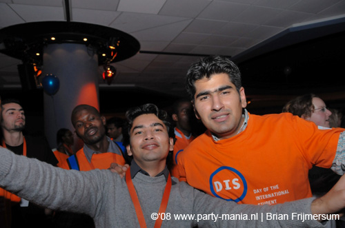 081108_109_dis2008_partymania