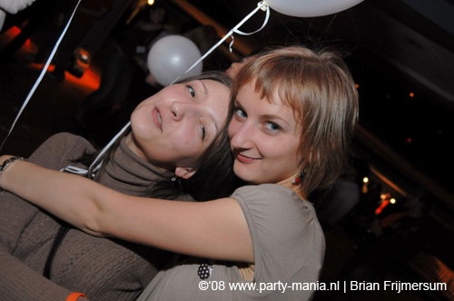 081108_132_dis2008_partymania