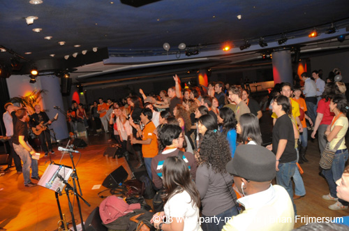 081108_152_dis2008_partymania