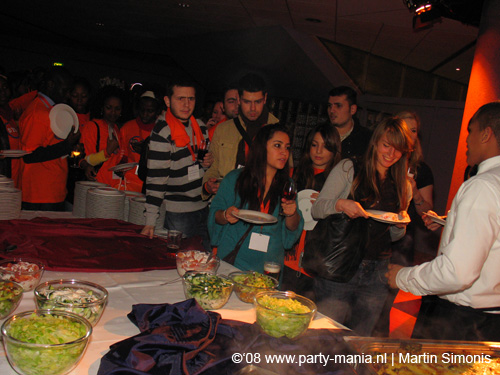 081108_002_dis2008_partymania