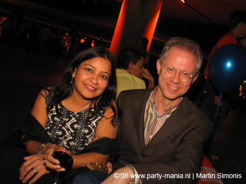 081108_020_dis2008_partymania