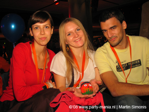 081108_022_dis2008_partymania