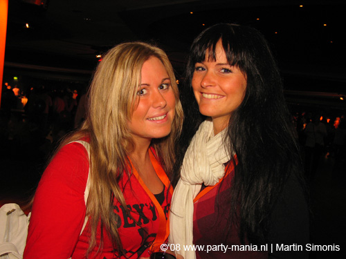 081108_024_dis2008_partymania