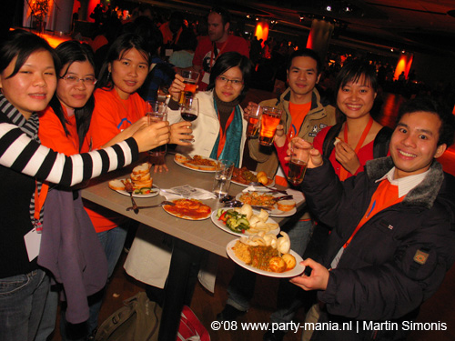 081108_027_dis2008_partymania