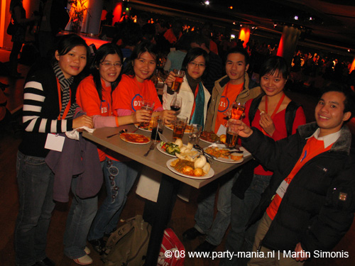 081108_028_dis2008_partymania