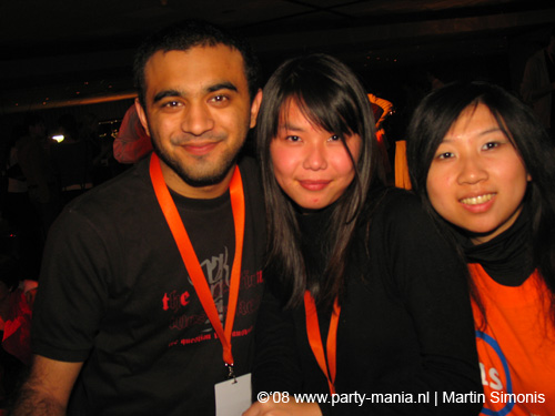 081108_051_dis2008_partymania