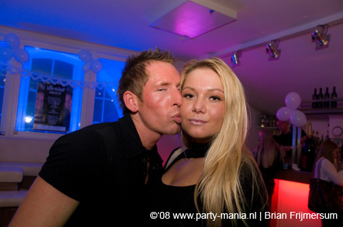 081108_019_le_paris_partymania