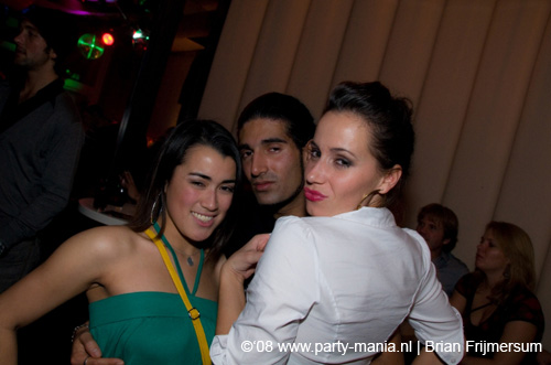 081108_029_le_paris_partymania