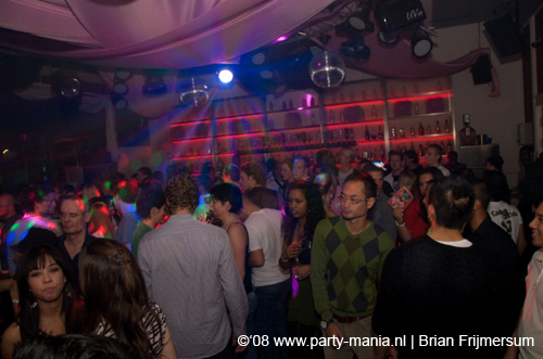 081108_039_le_paris_partymania