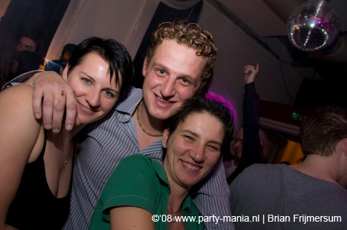 081108_041_le_paris_partymania