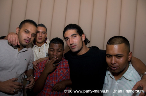 081108_043_le_paris_partymania