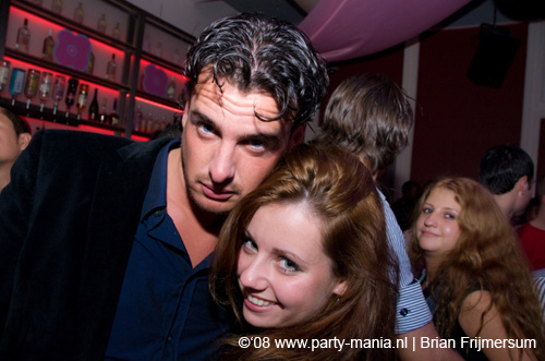 081108_049_le_paris_partymania