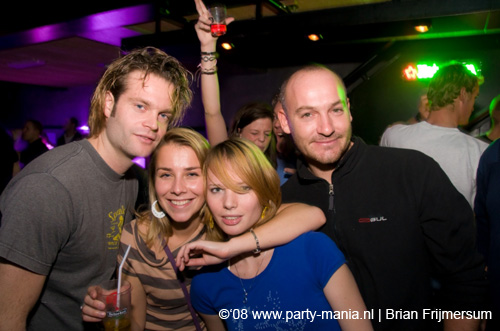 081115_041_stug_partymania