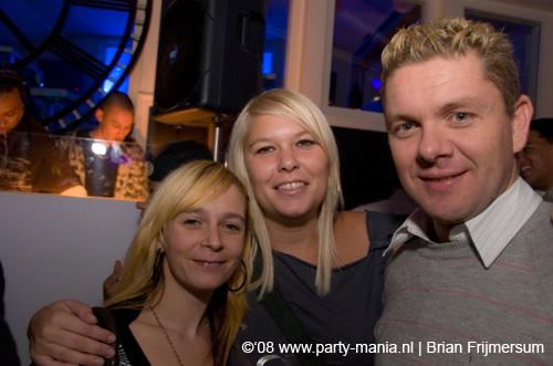 081121_028_house_criminals_partymania