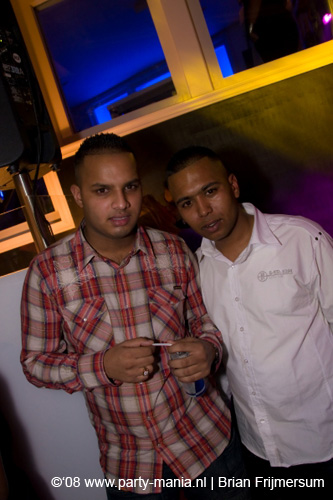 081121_076_house_criminals_partymania
