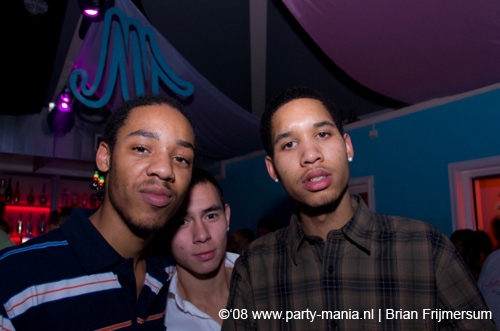 081121_080_house_criminals_partymania